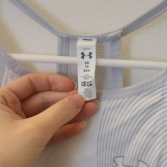 Under Armour XS Heat Gear White & Gray Tank - Picture 2 of 7